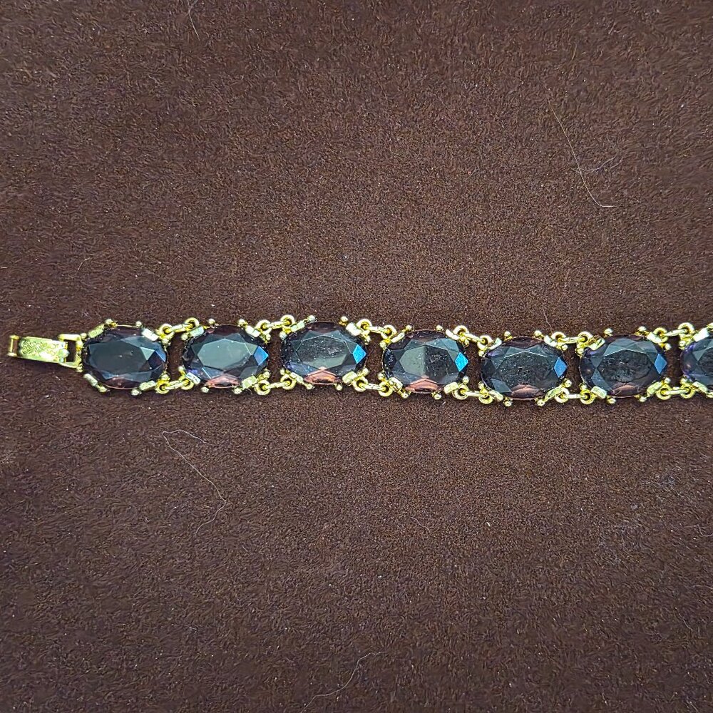 Vintage Gold Tone Link Bracelet Faceted Purple Crystals 7” Fold-Over Clasp